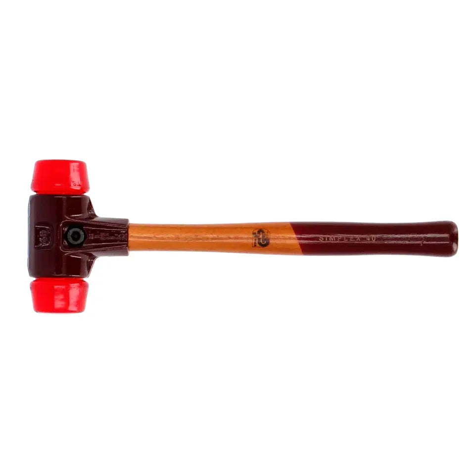 "Tecos Hammer med treskaft, Ø40 mm solid hode, ergonomisk design for komfort og kontroll, ideell for profesjonelt og hobbybruk, perfekt for snekring og montering."