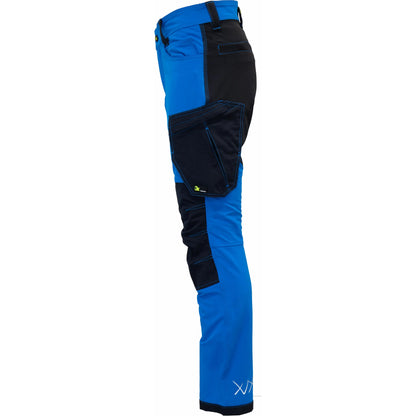   "3X Pizol Bukse Uforet Korte ben i lys blå softshell, med forsterkede knær og praktiske lommer, designet for komfort og bevegelse under utendørs aktiviteter."