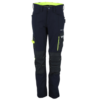 Bilde av WRKS Bismuth Stretch Pant for kvinner i Black Beauty, laget av 4-veis ventilerende stretchmateriale med forsterkede knær, praktiske lommer og beltehemper, ideell for aktive utendørsaktiviteter.